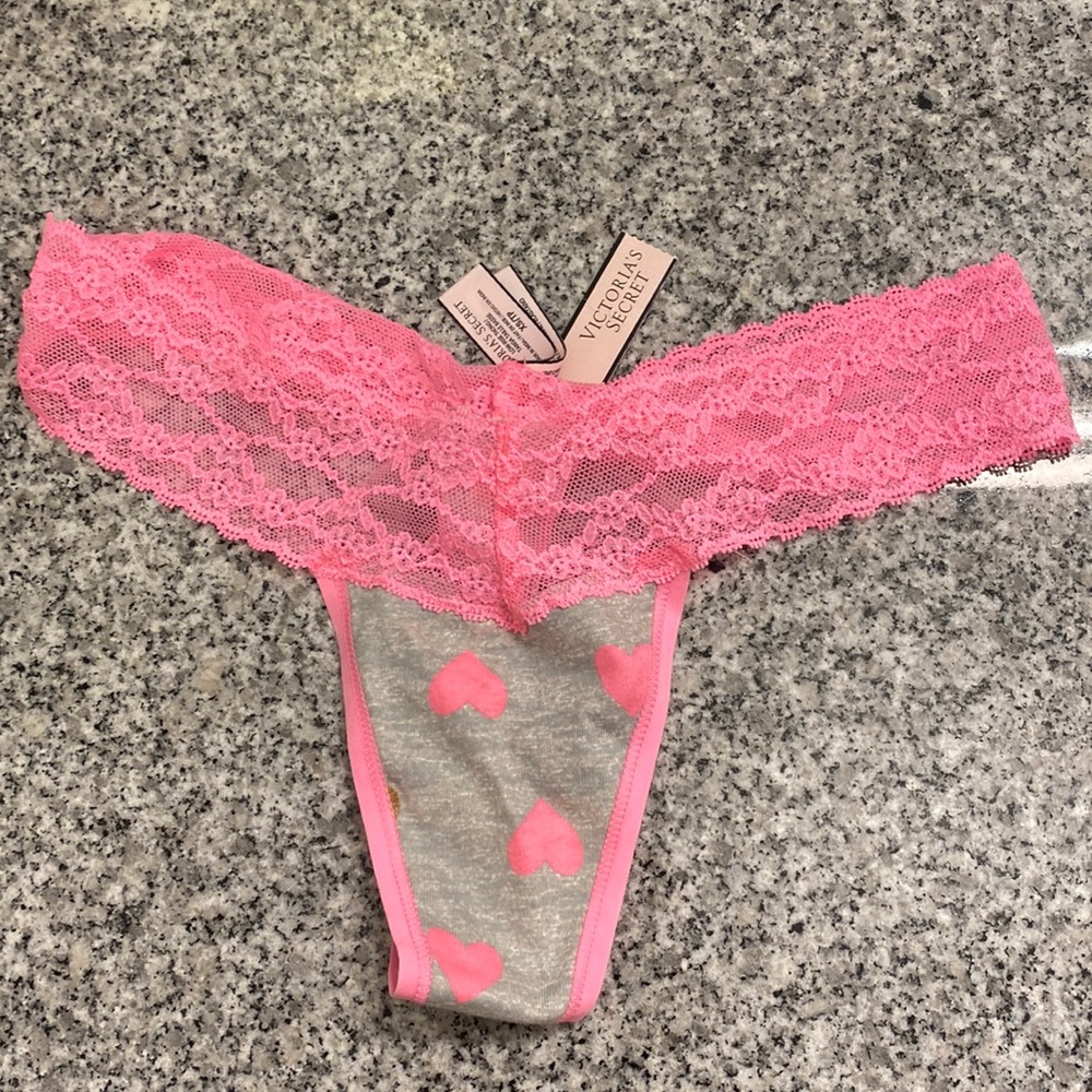 Pink by Victoria secret thong size XS , NWT